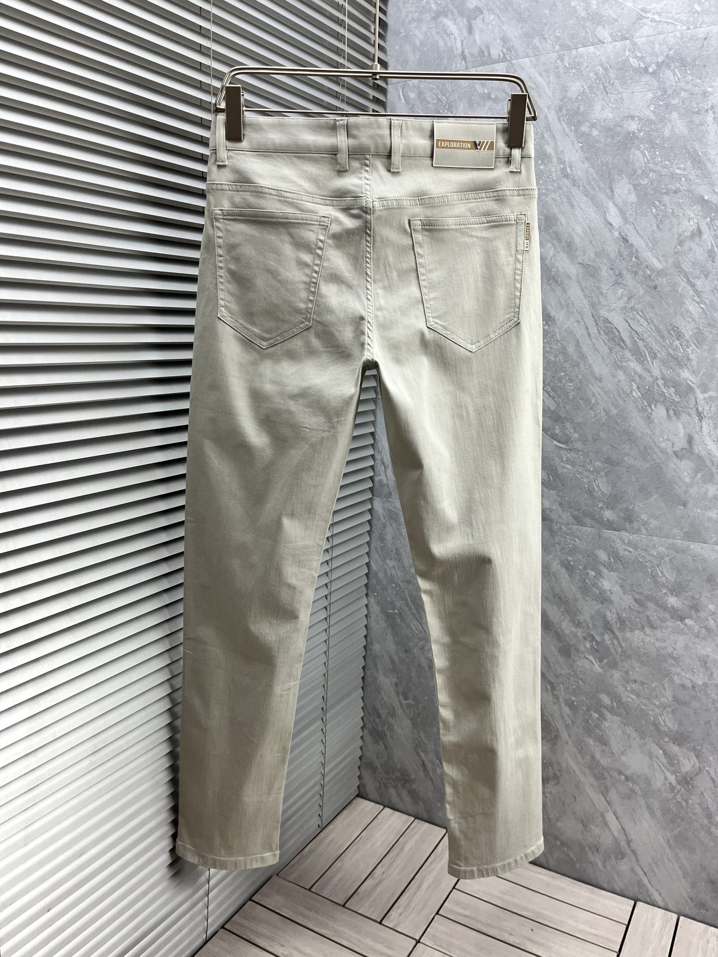 jeans