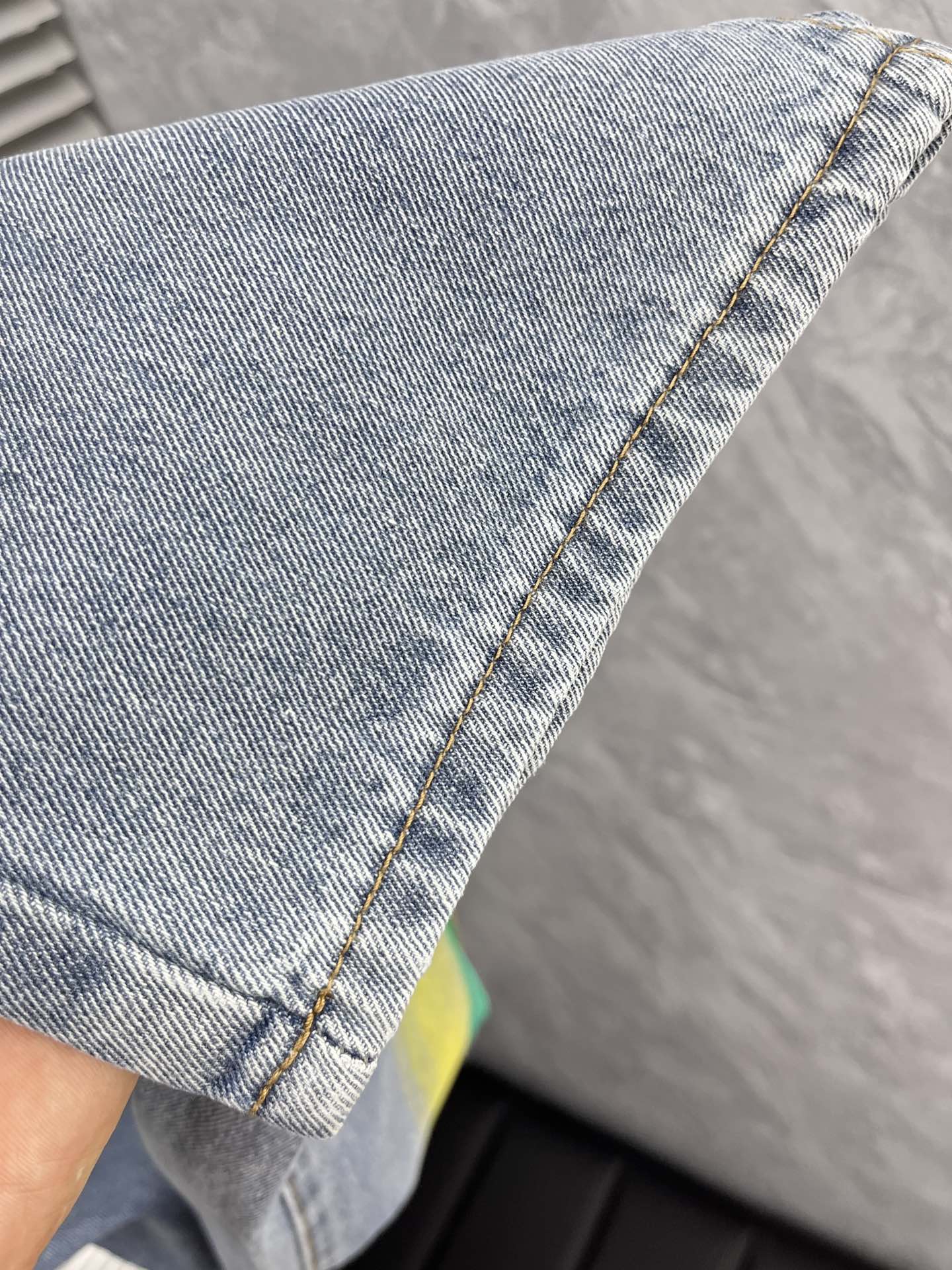 jeans