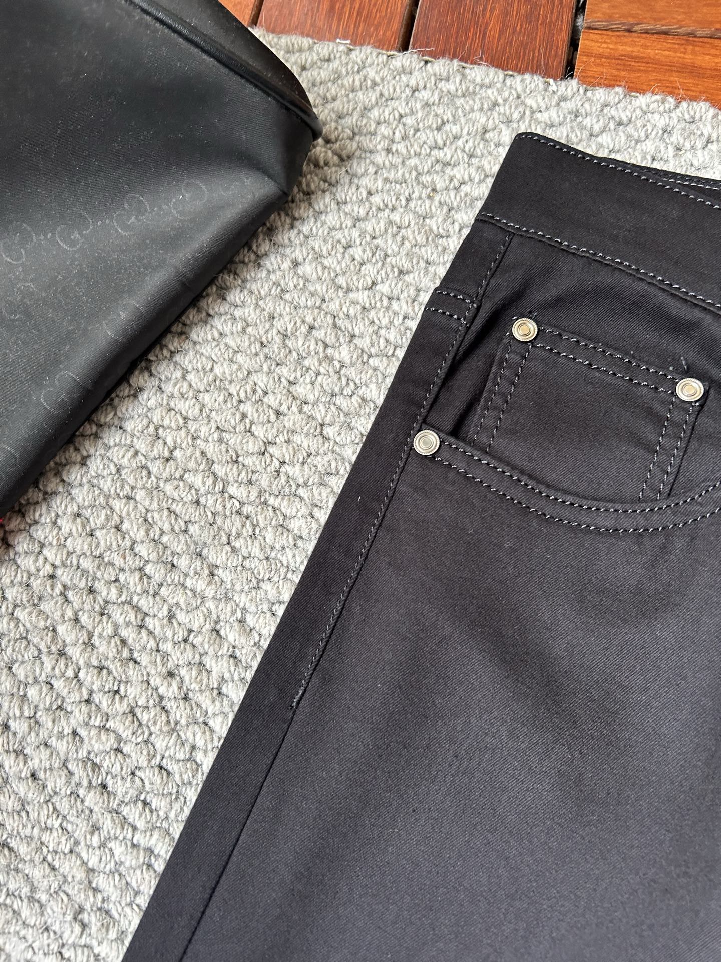 jeans