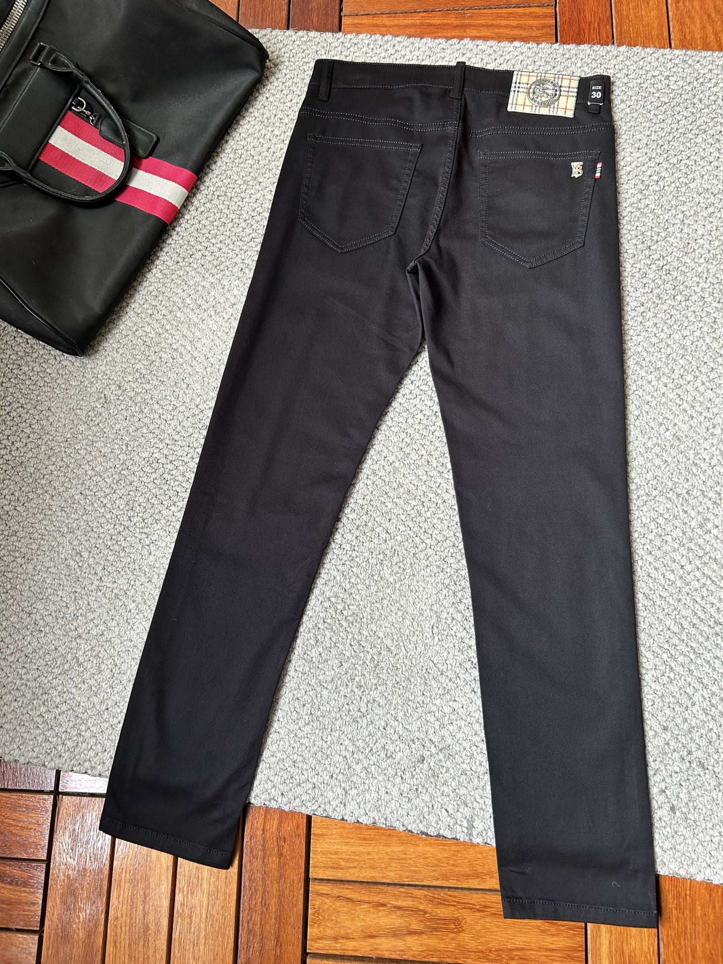 jeans