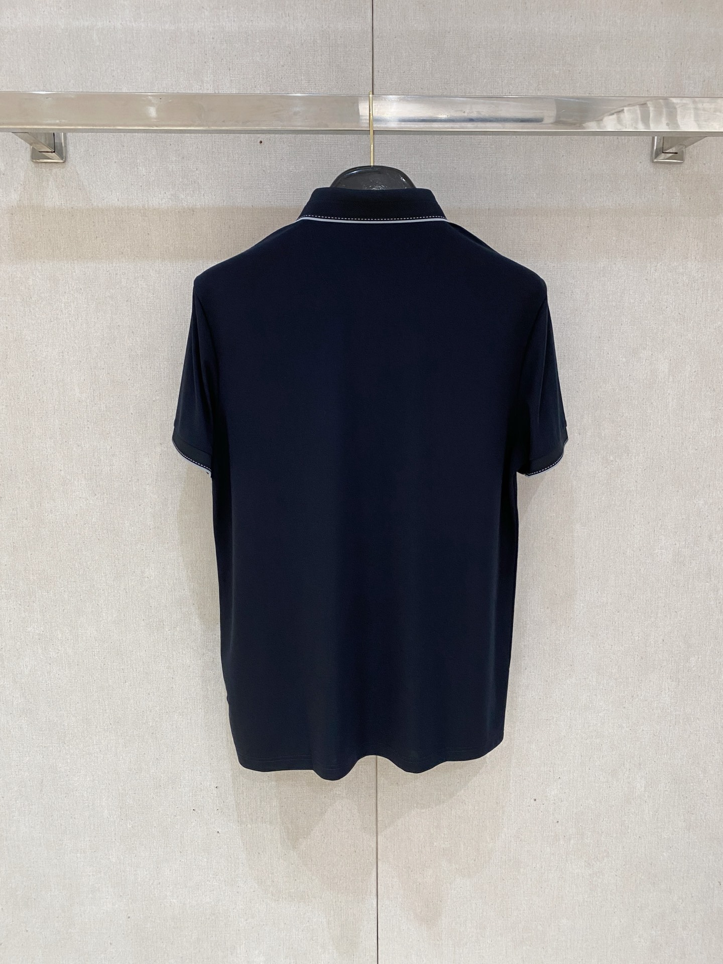 Polos