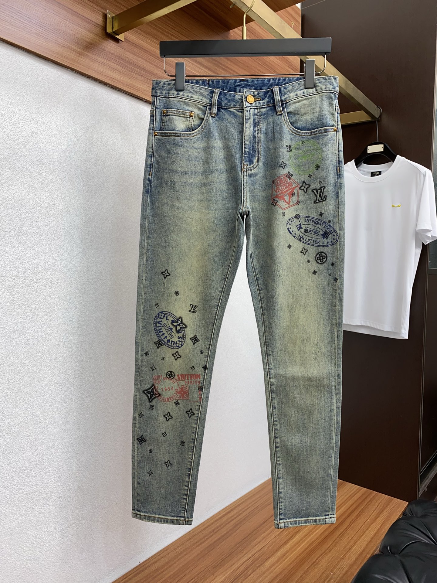 jeans
