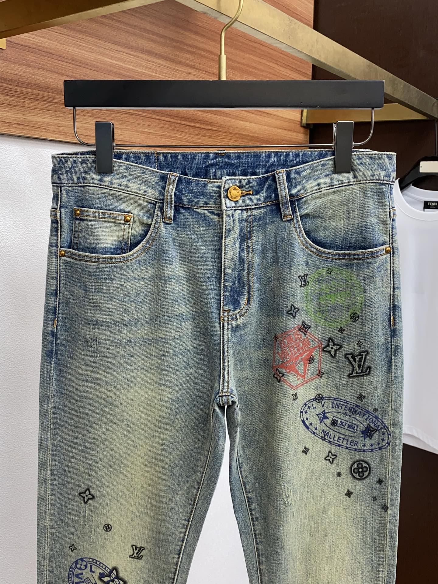 jeans