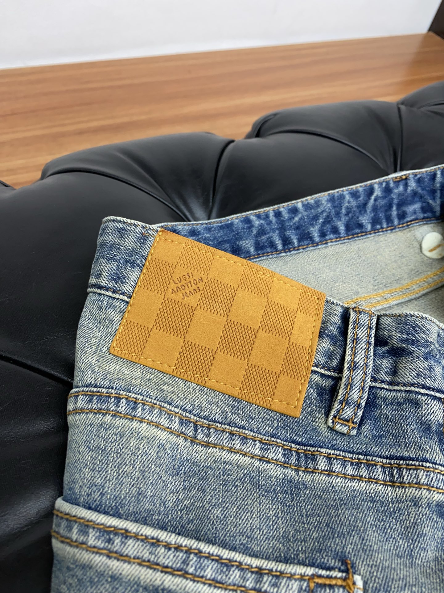 jeans