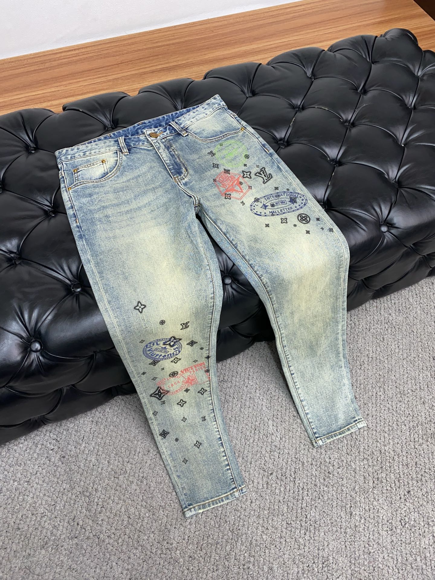jeans