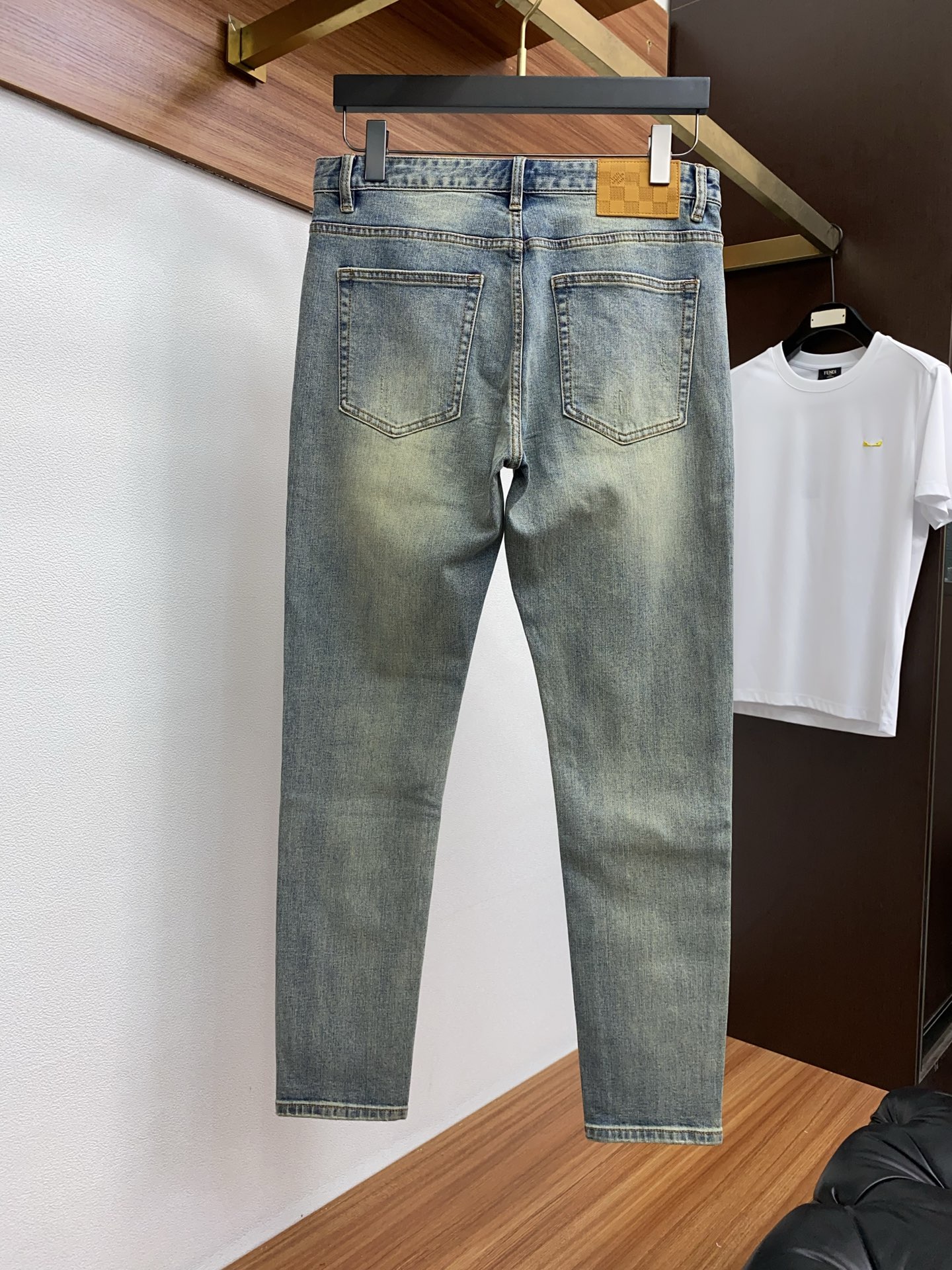 jeans