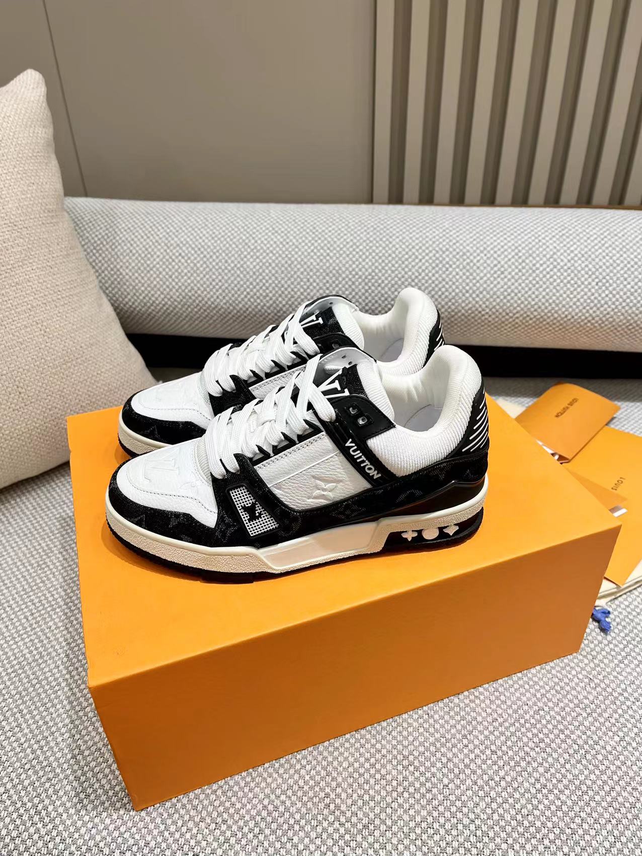 Womens shoes collection