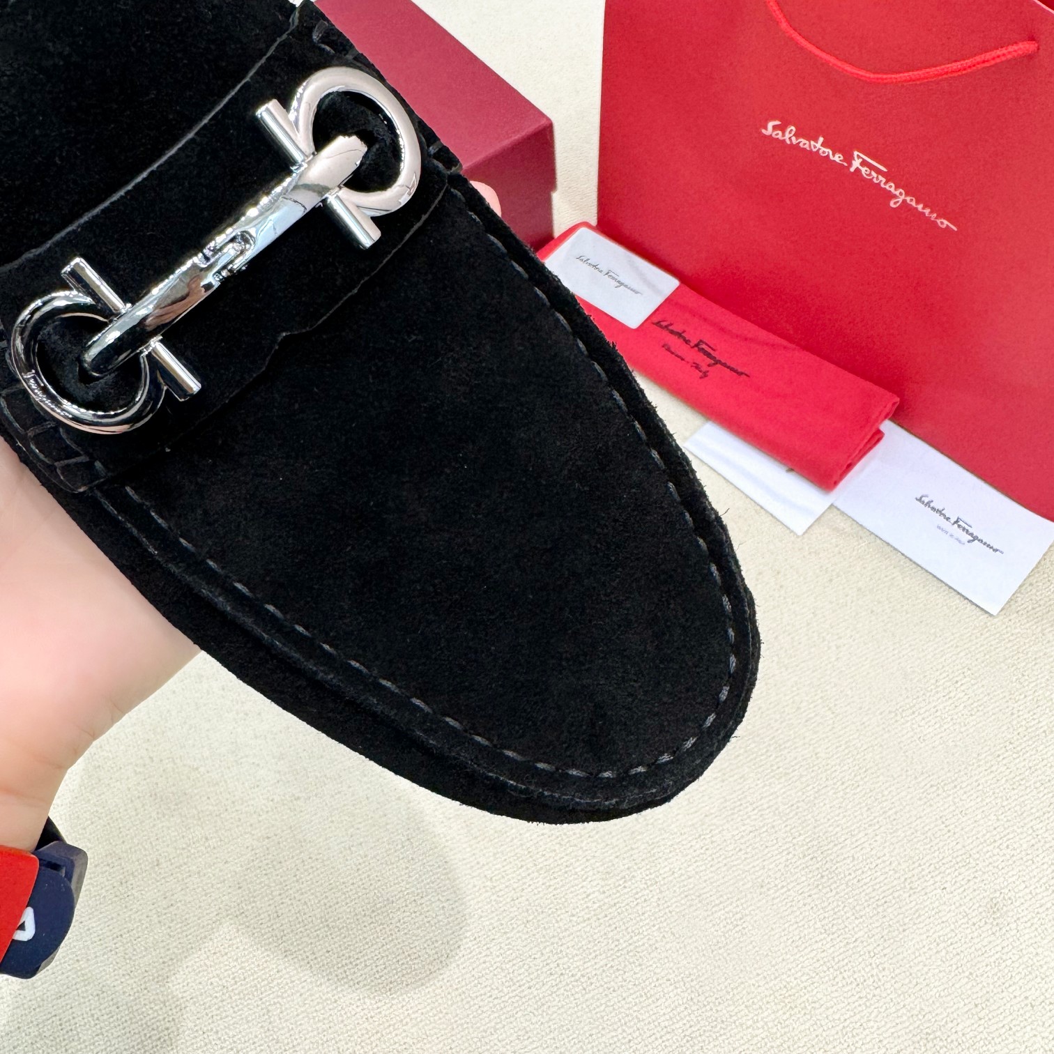 FerragamoSHOES