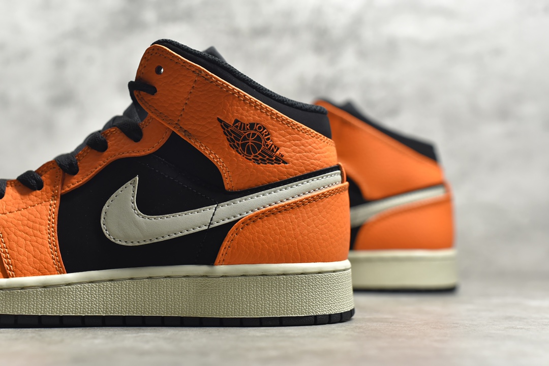 AirJordan1MidSHOES