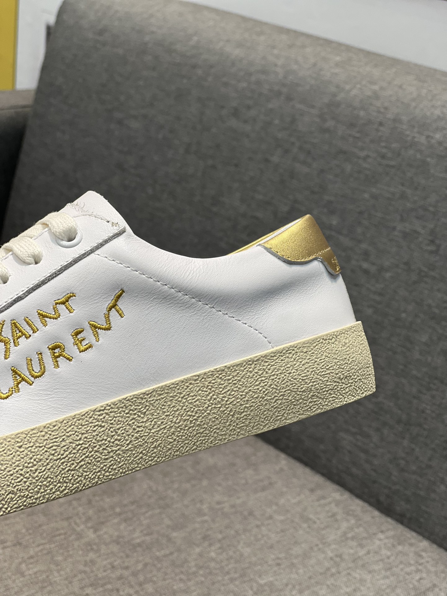 YSLSHOES