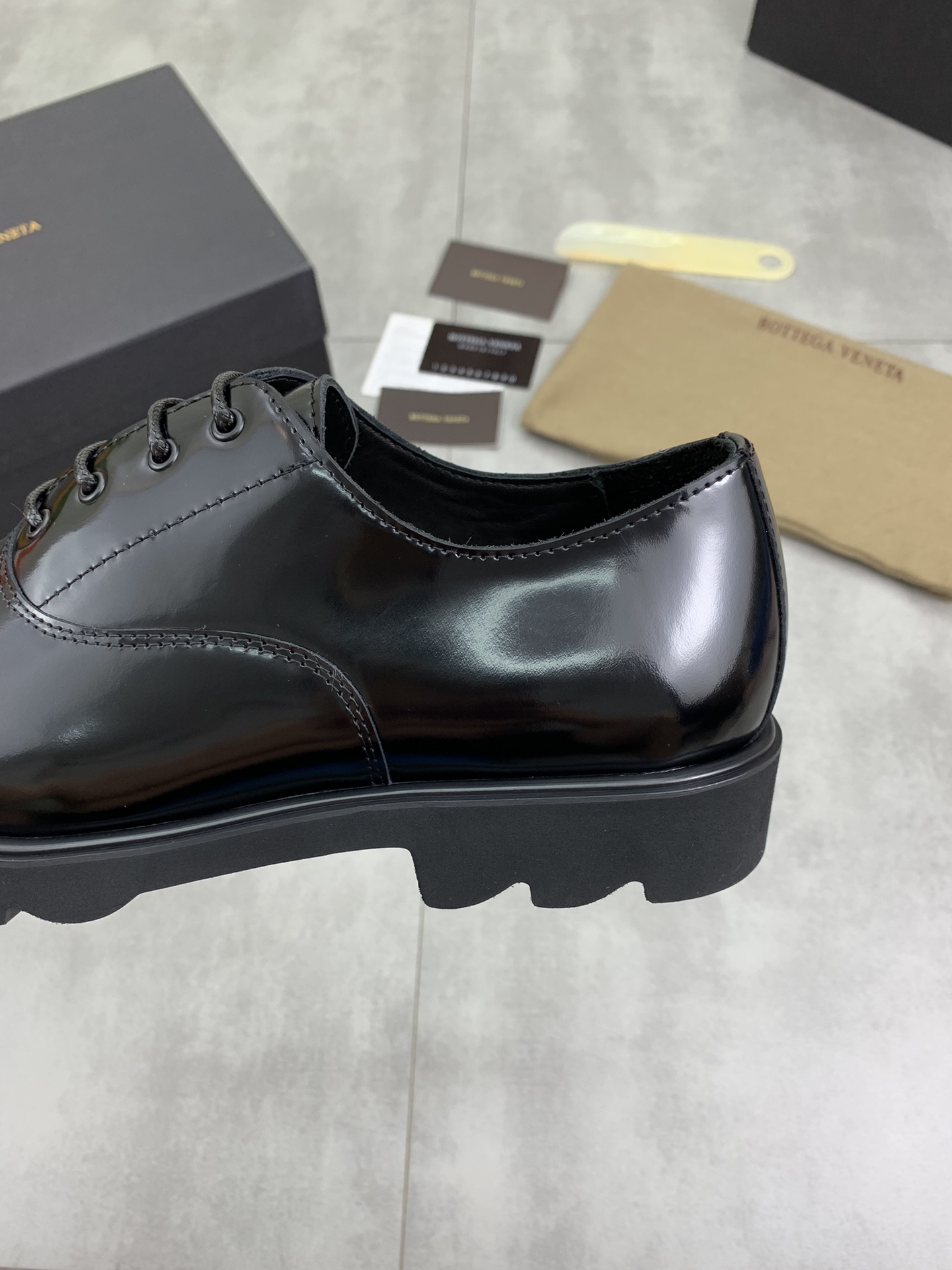 BVSHOES