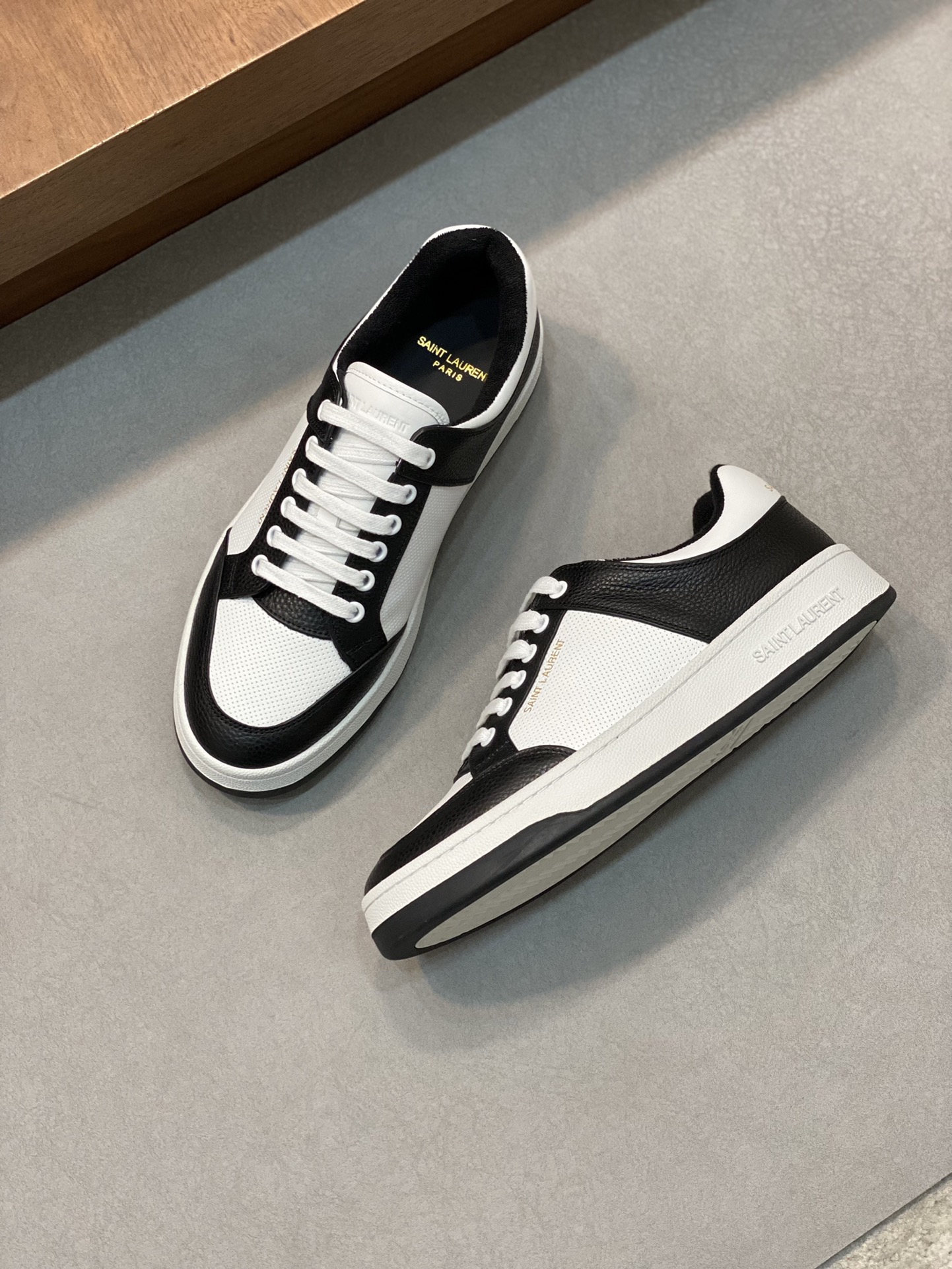 YSLSHOES