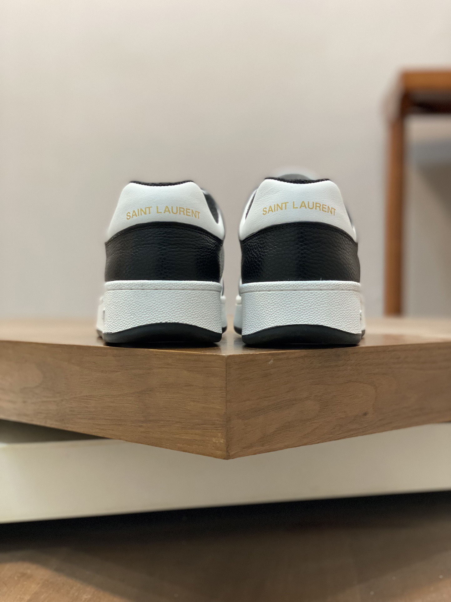 YSLSHOES