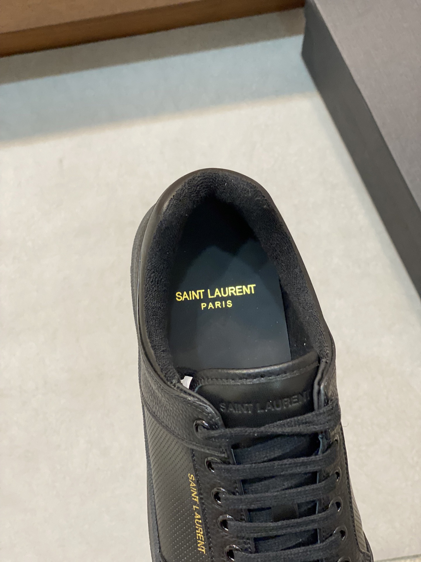 YSLSHOES
