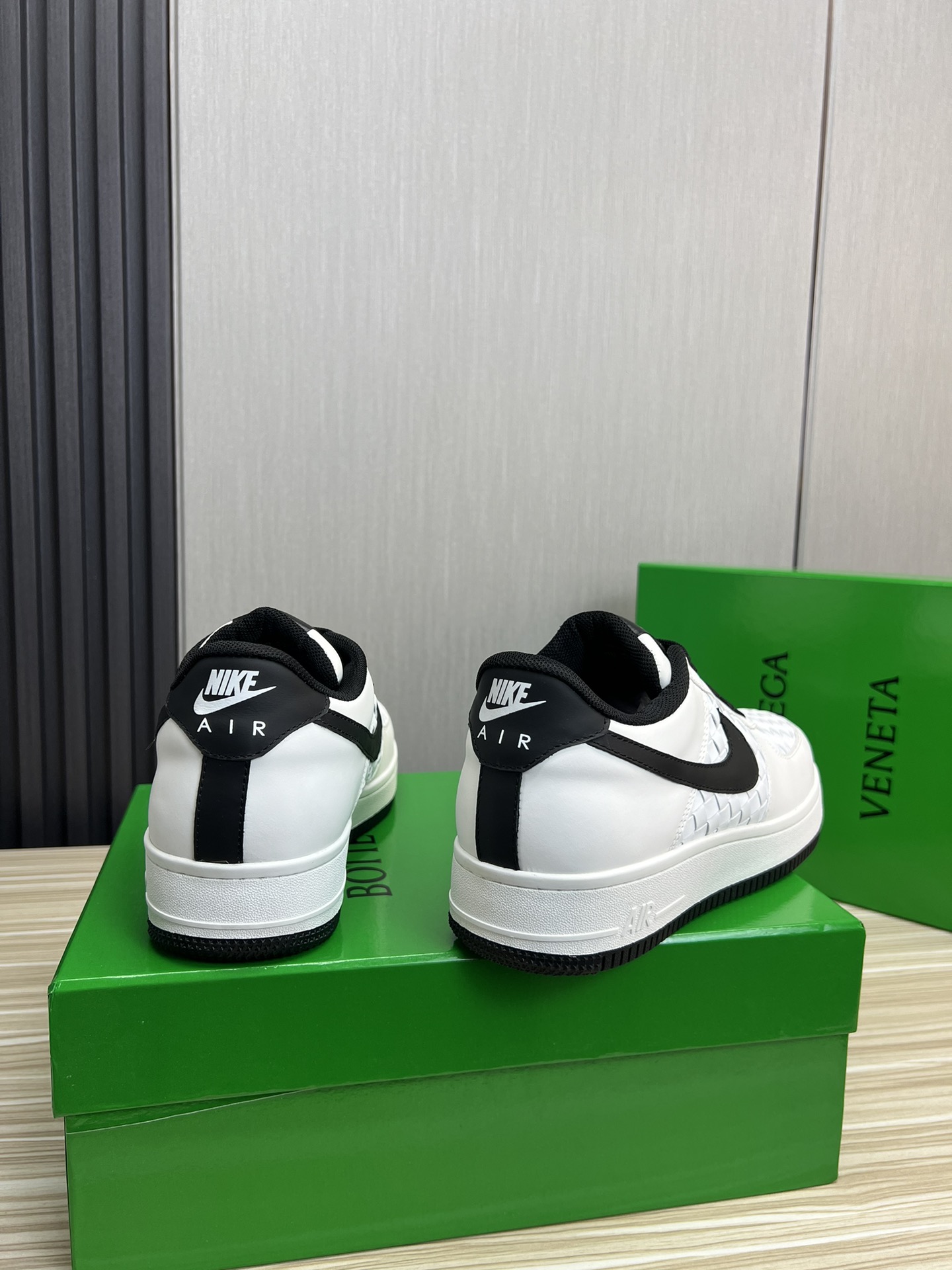 BVSHOES