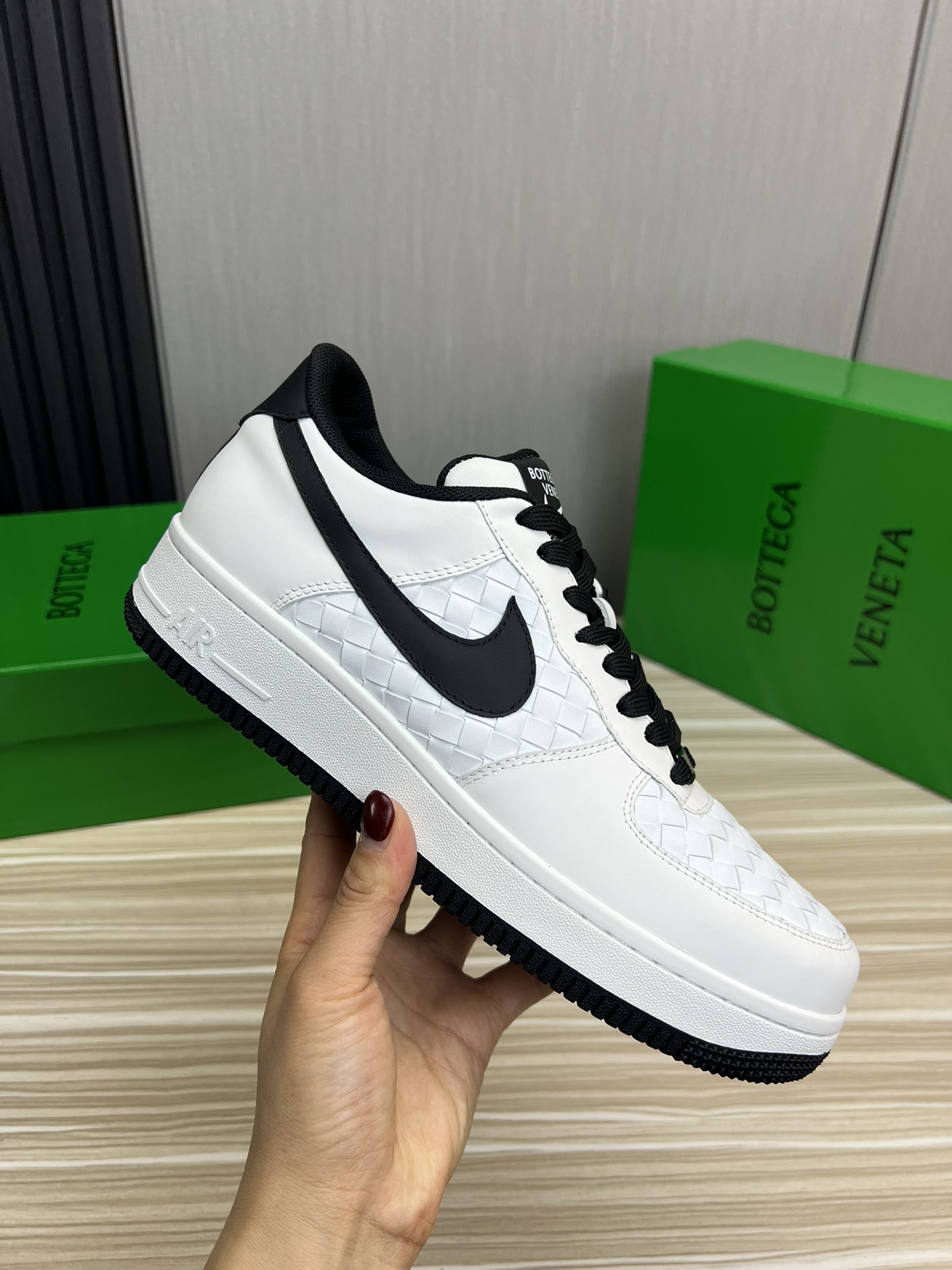 BVSHOES