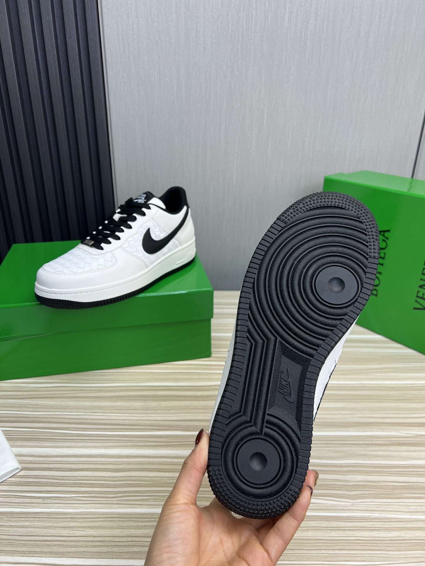 BVSHOES