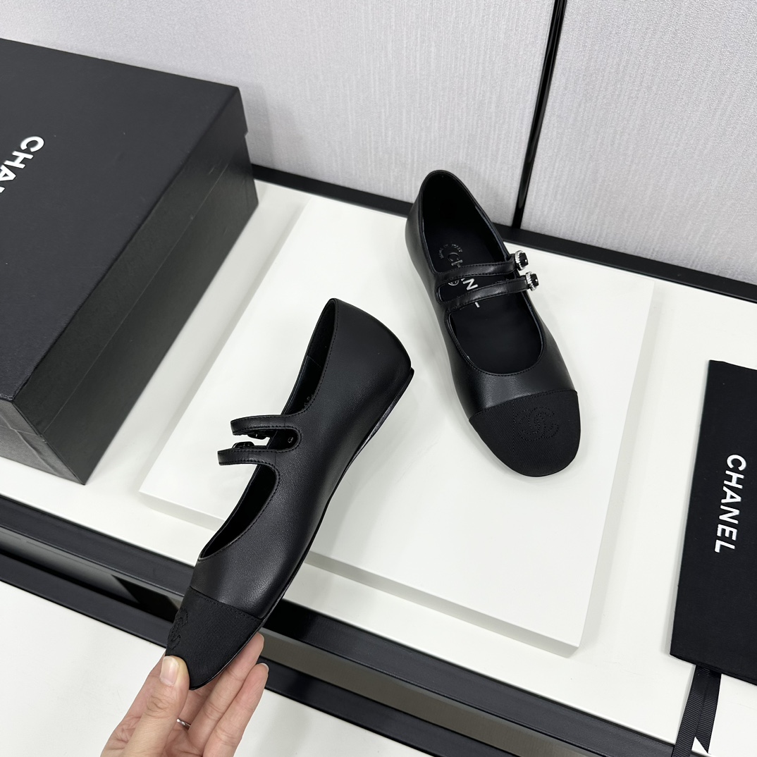 Womens shoes collection