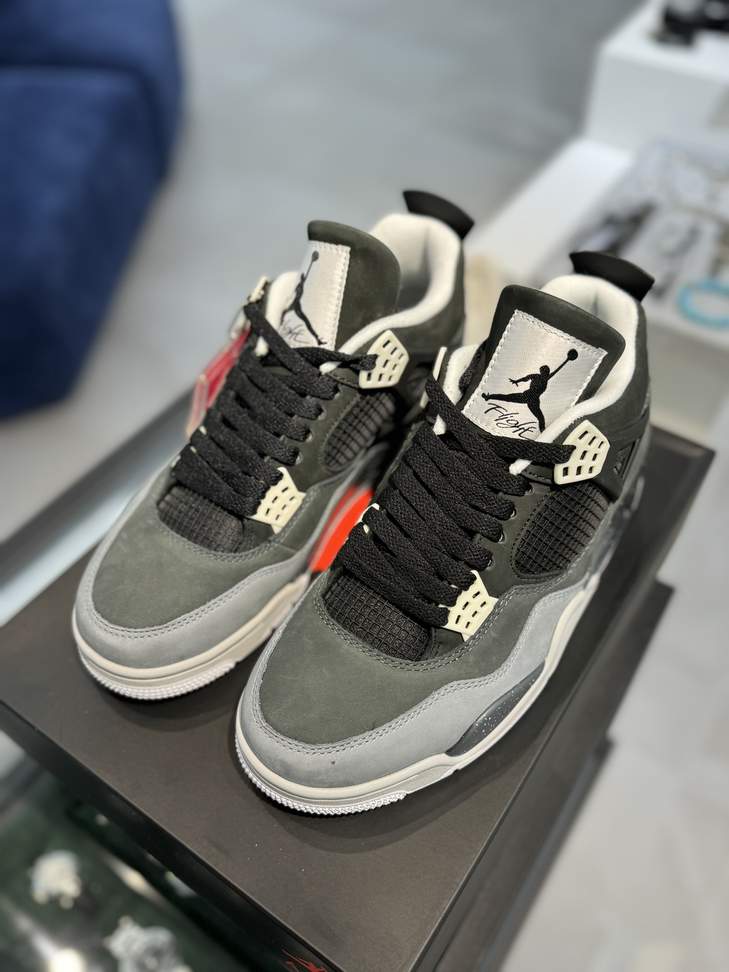 AirJordan4SHOES