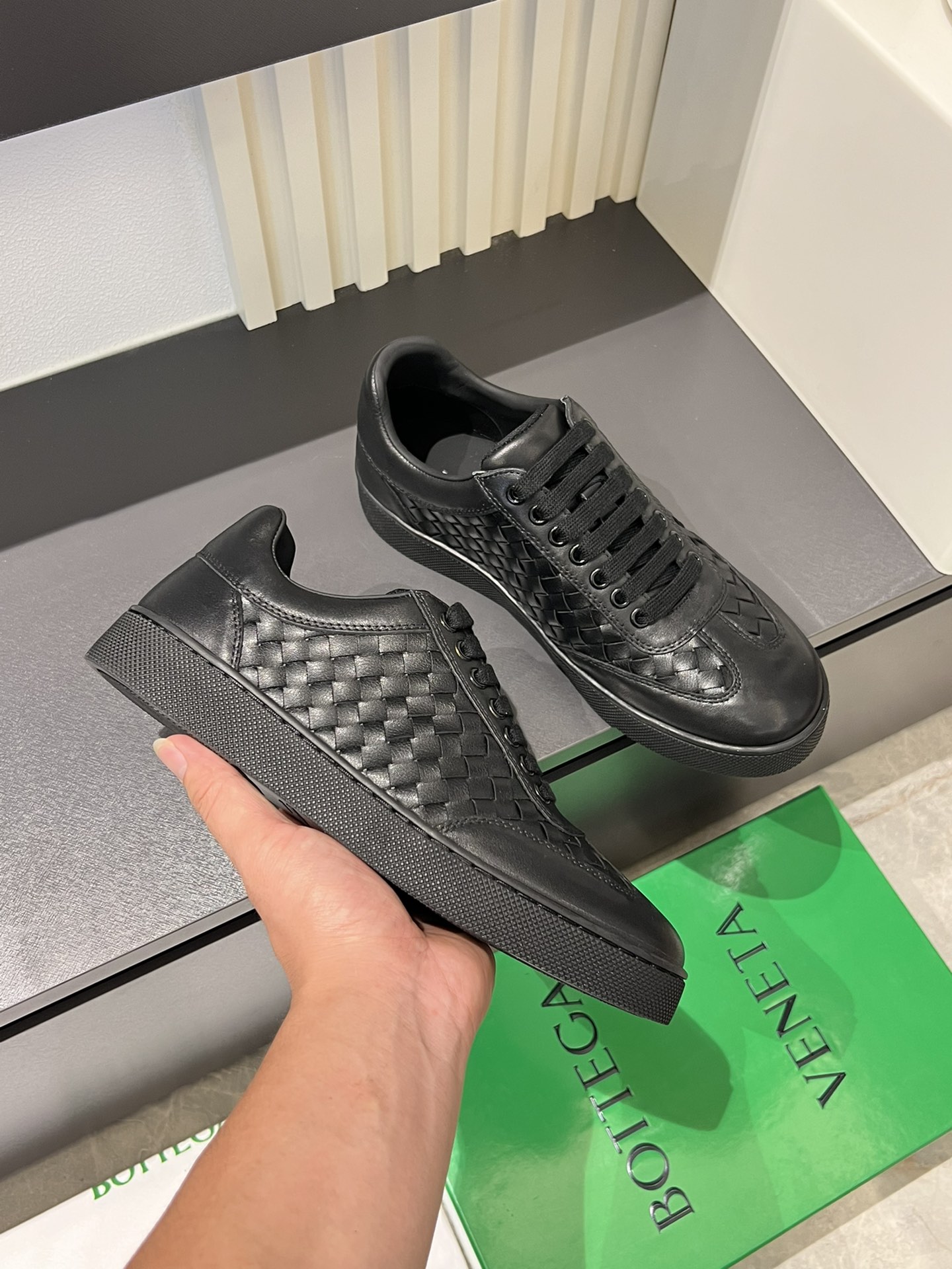 BVSHOES