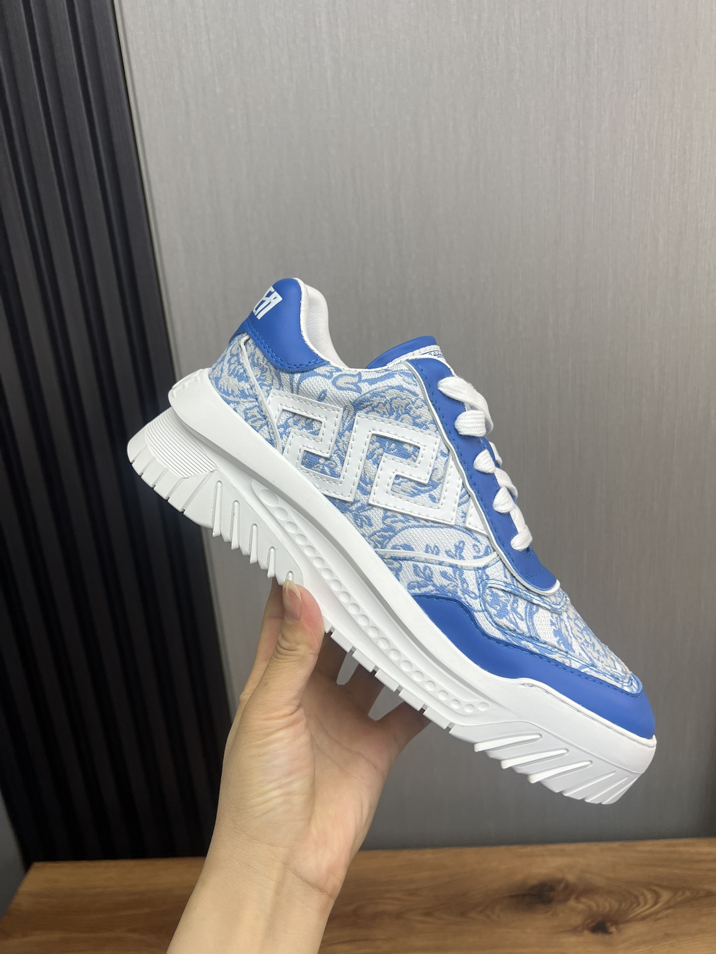 VersaceSHOES