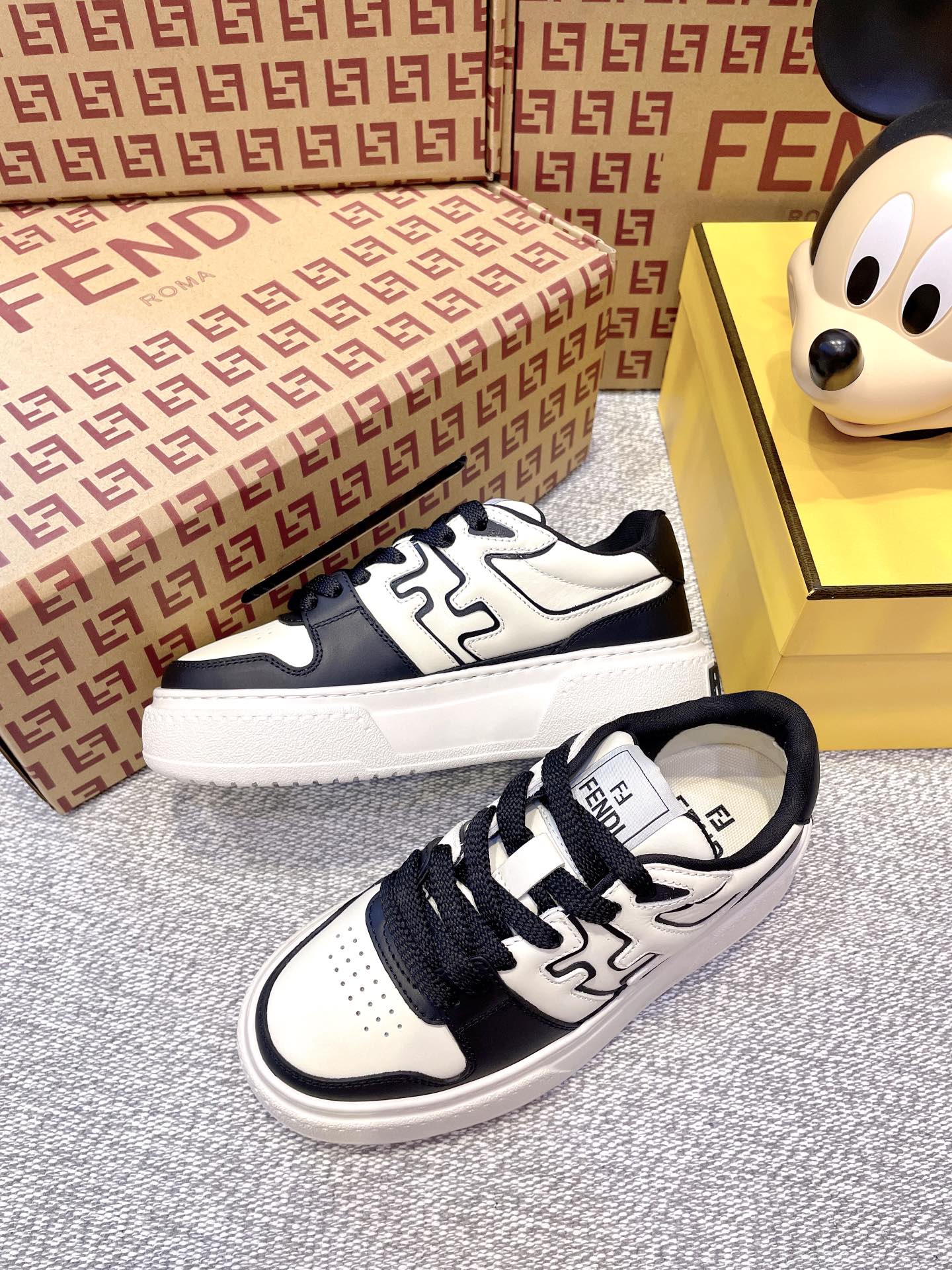 FendiSHOES