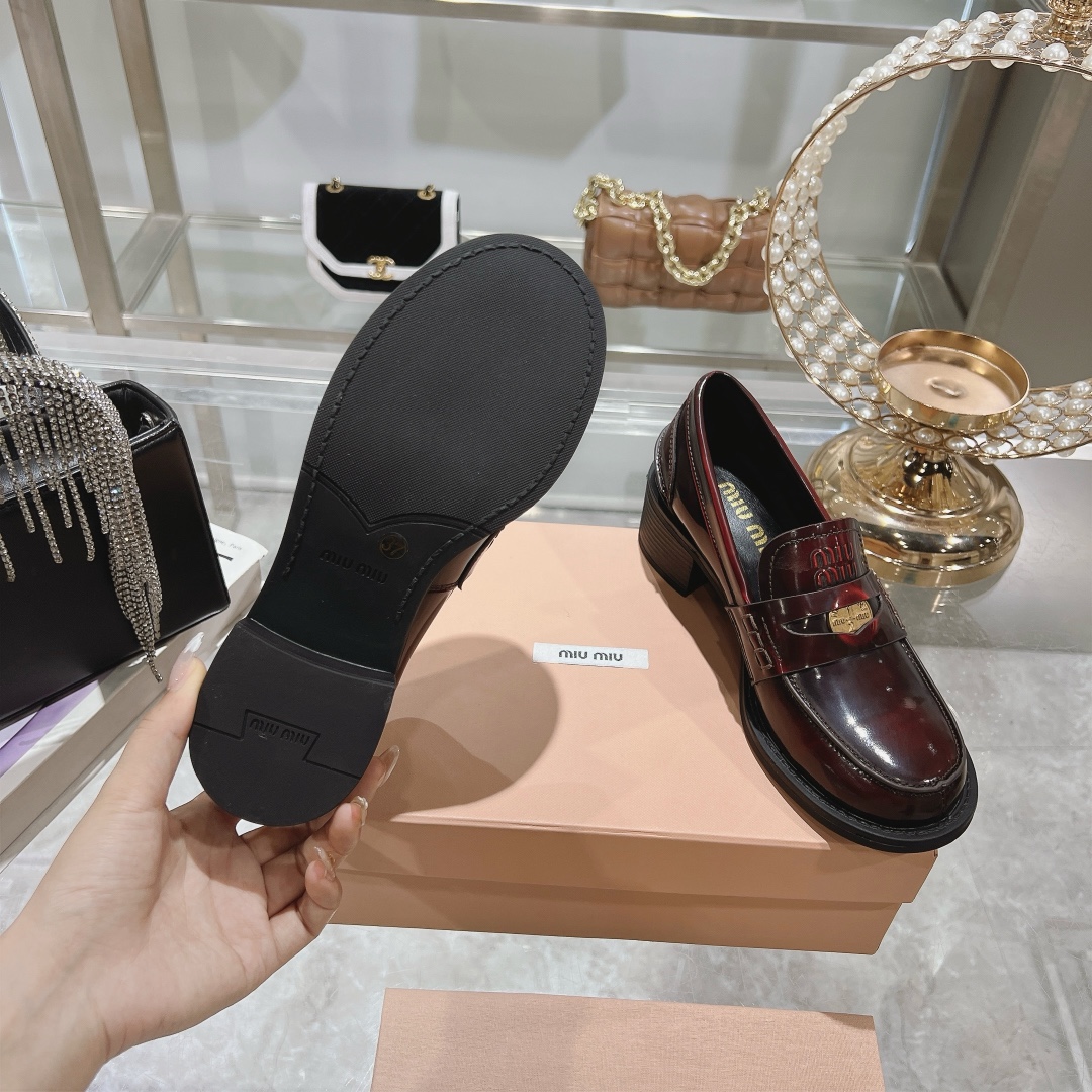 Womens shoes collection