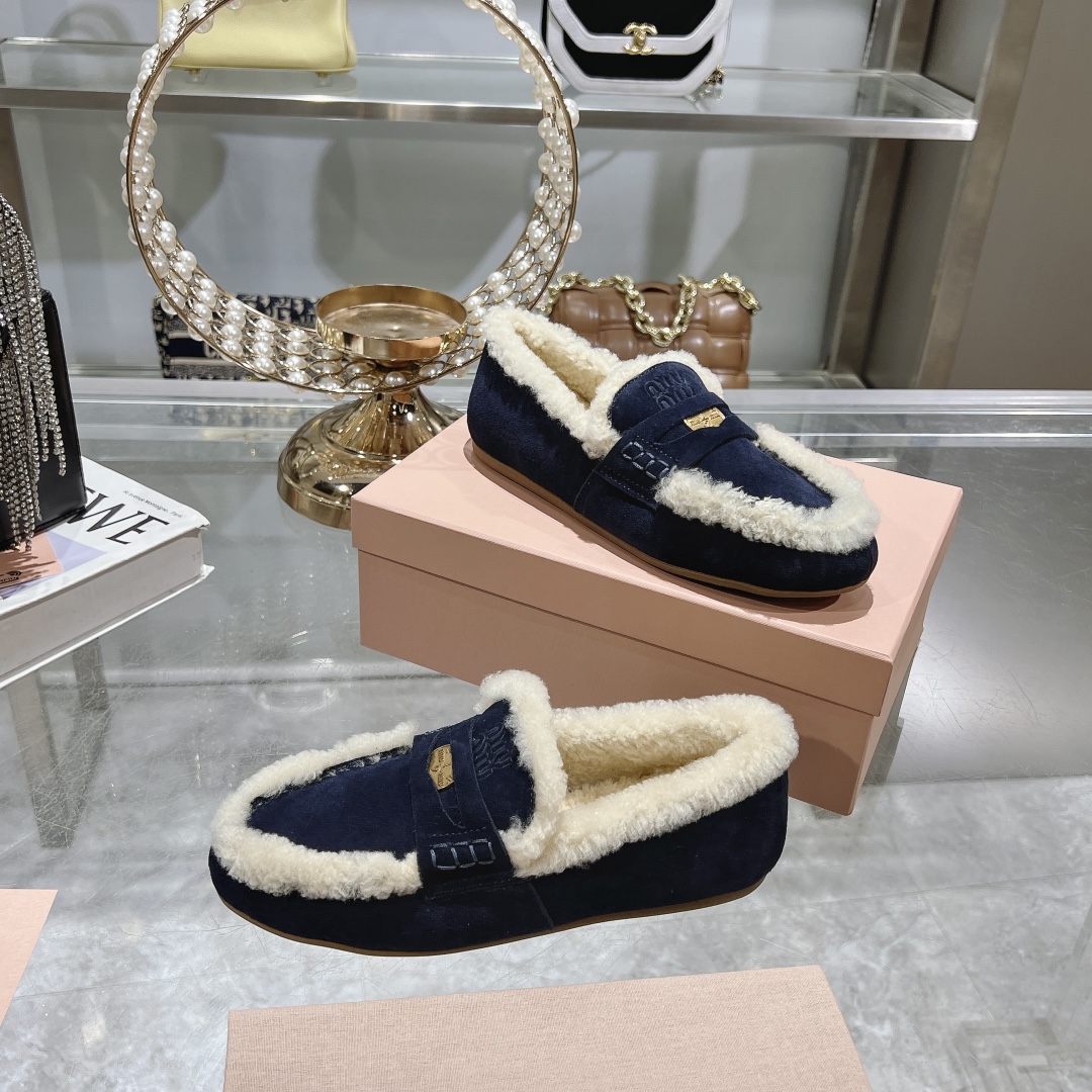 Womens shoes collection