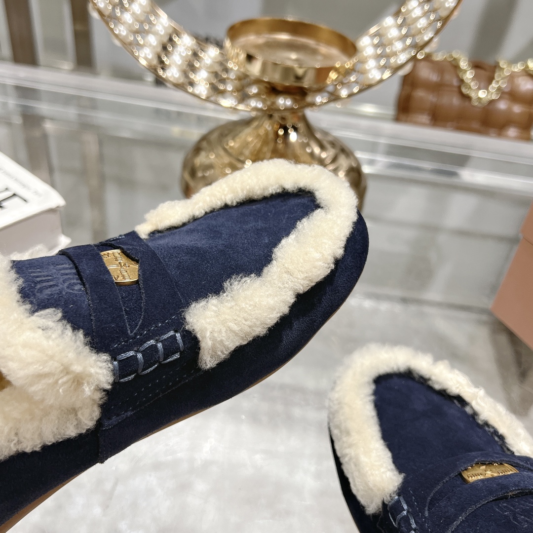 Womens shoes collection