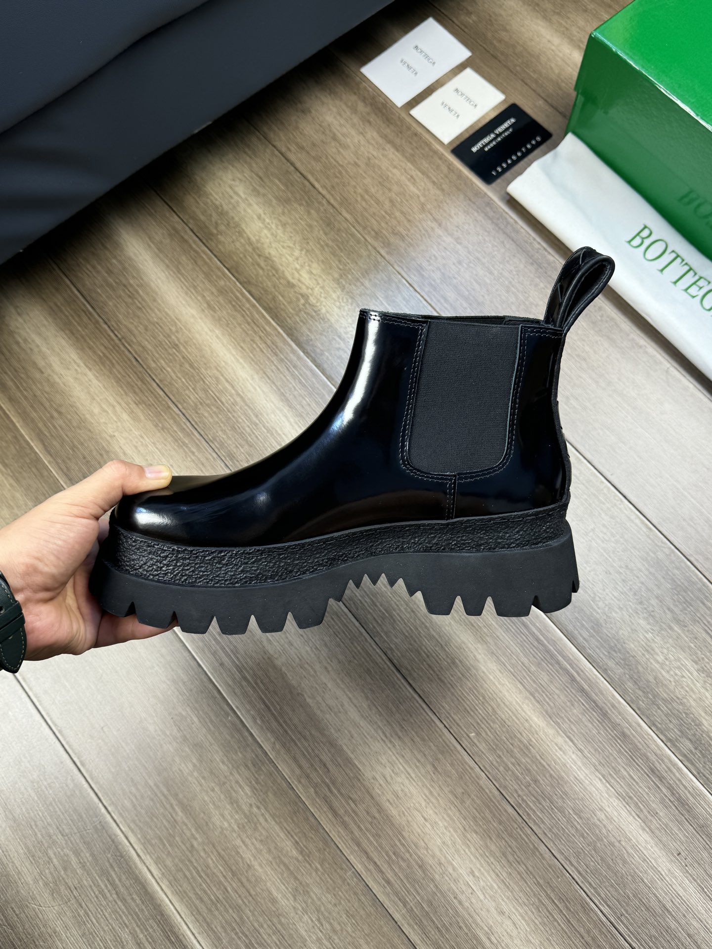 BVSHOES
