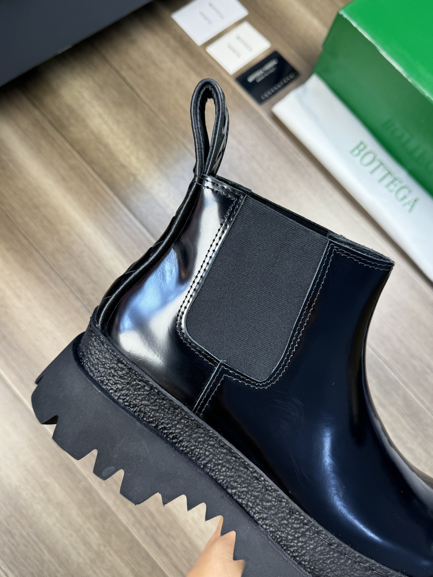 BVSHOES