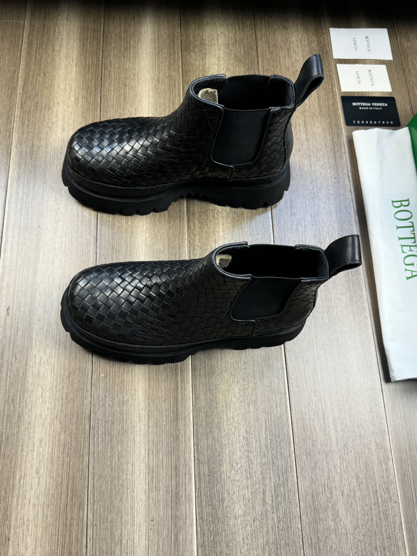 BVSHOES