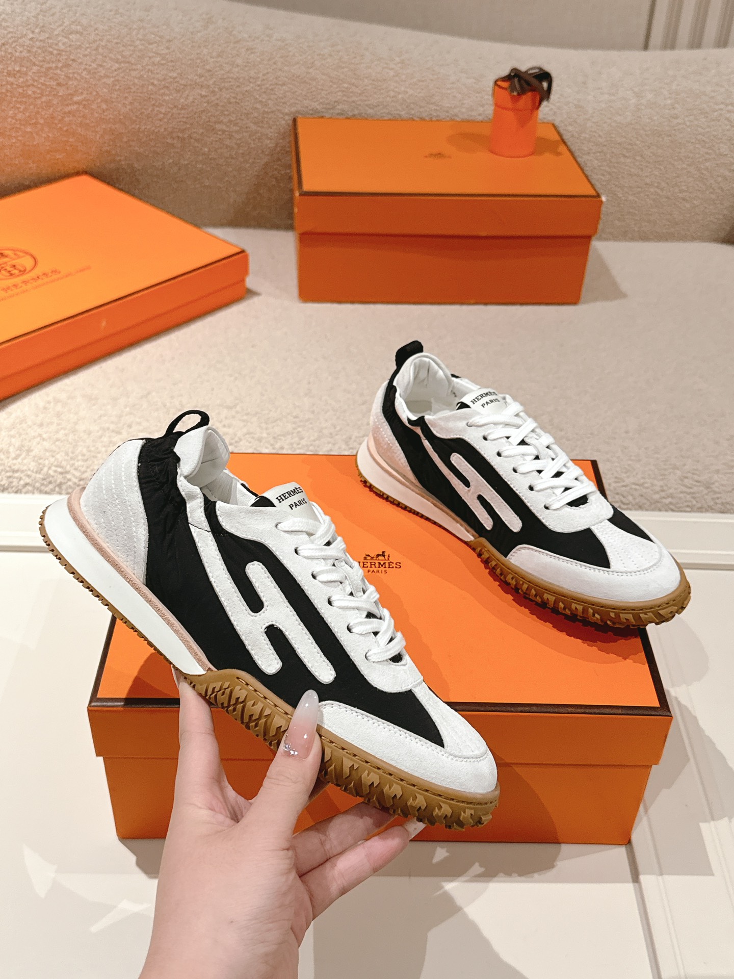HERMESShoes
