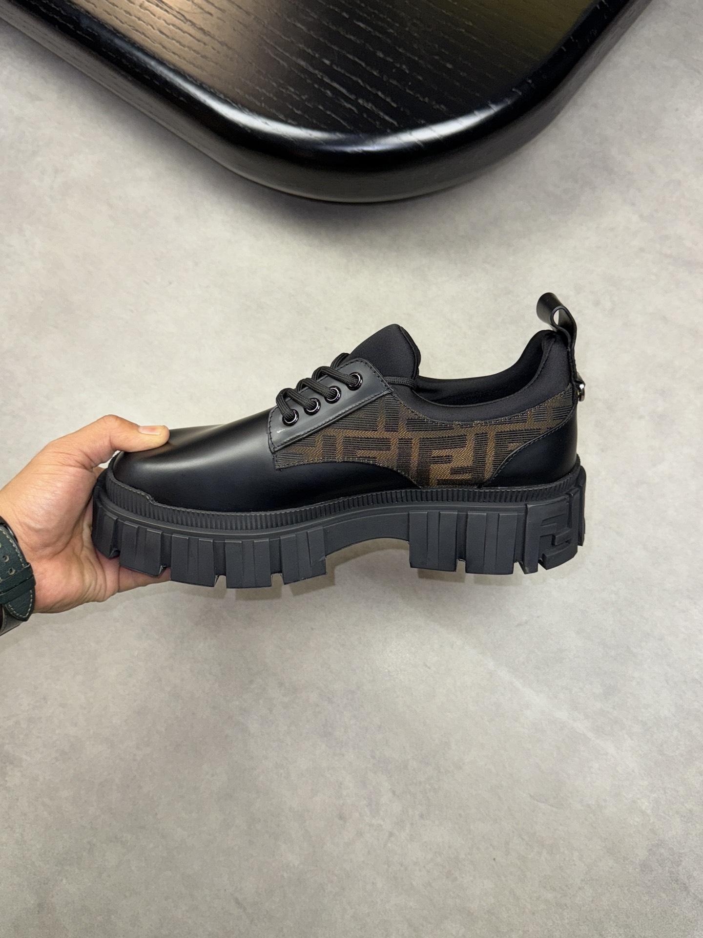 FendiSHOES