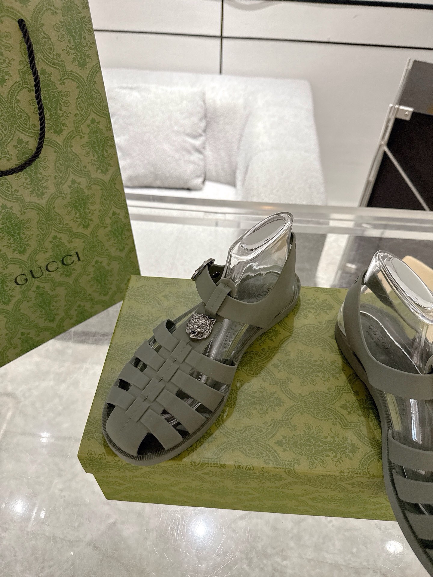 GucciShoes