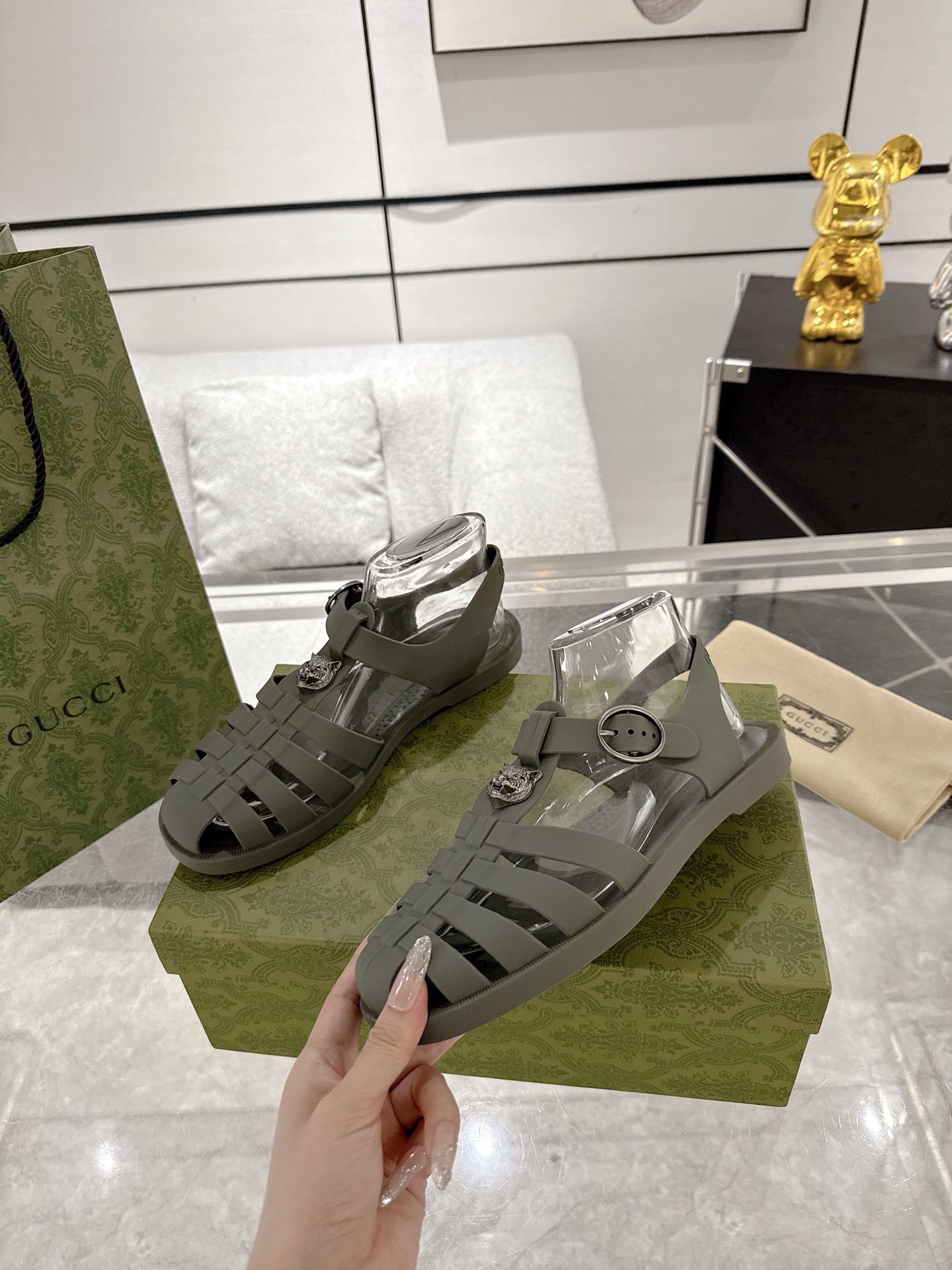 GucciShoes