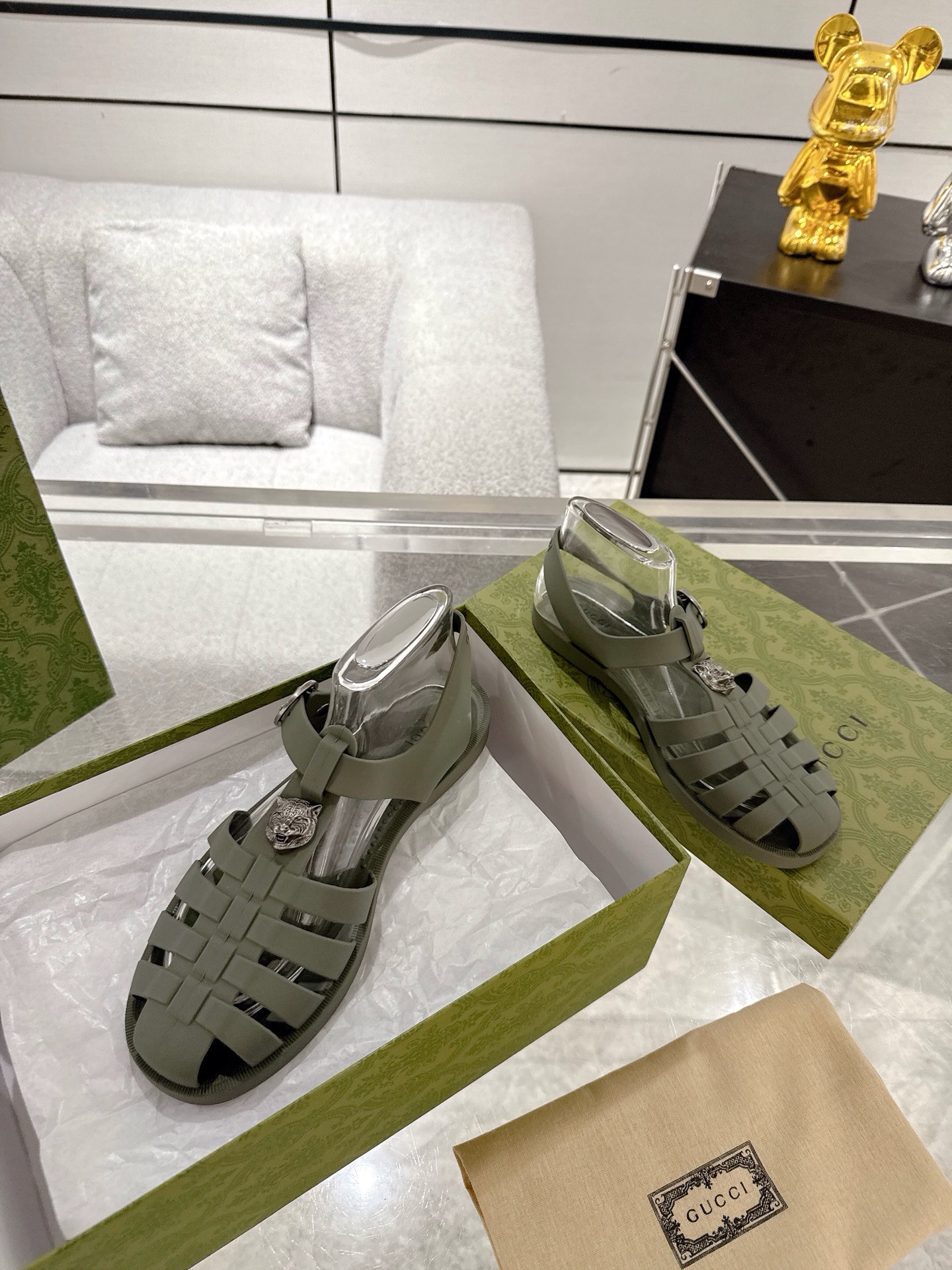 GucciShoes
