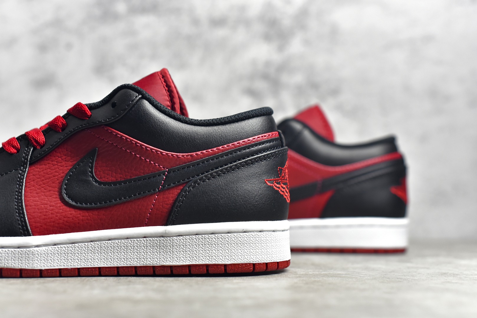 AirJordan1LowSHOES