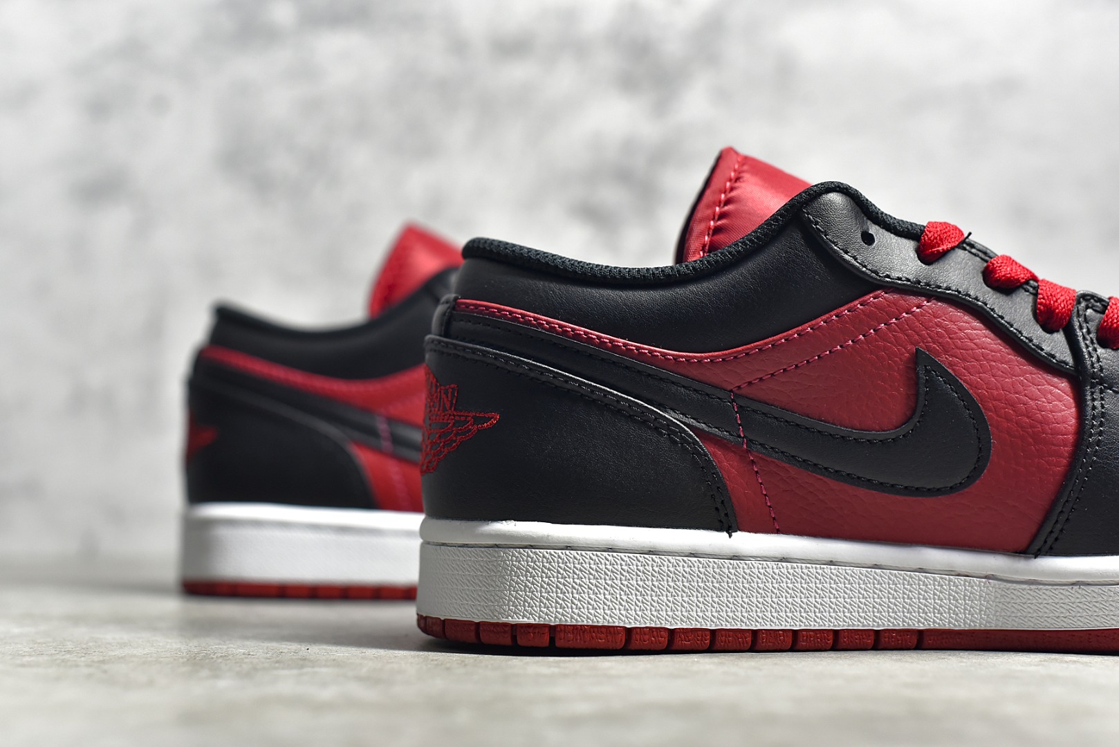 AirJordan1LowSHOES