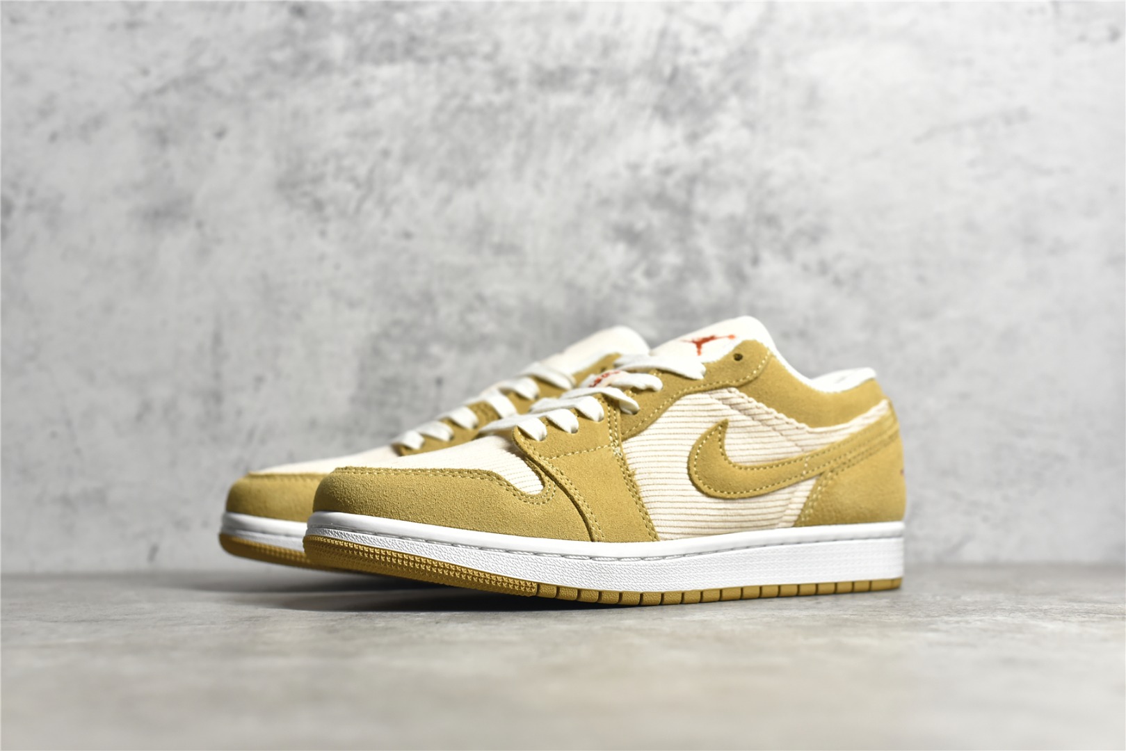 AirJordan1LowSHOES